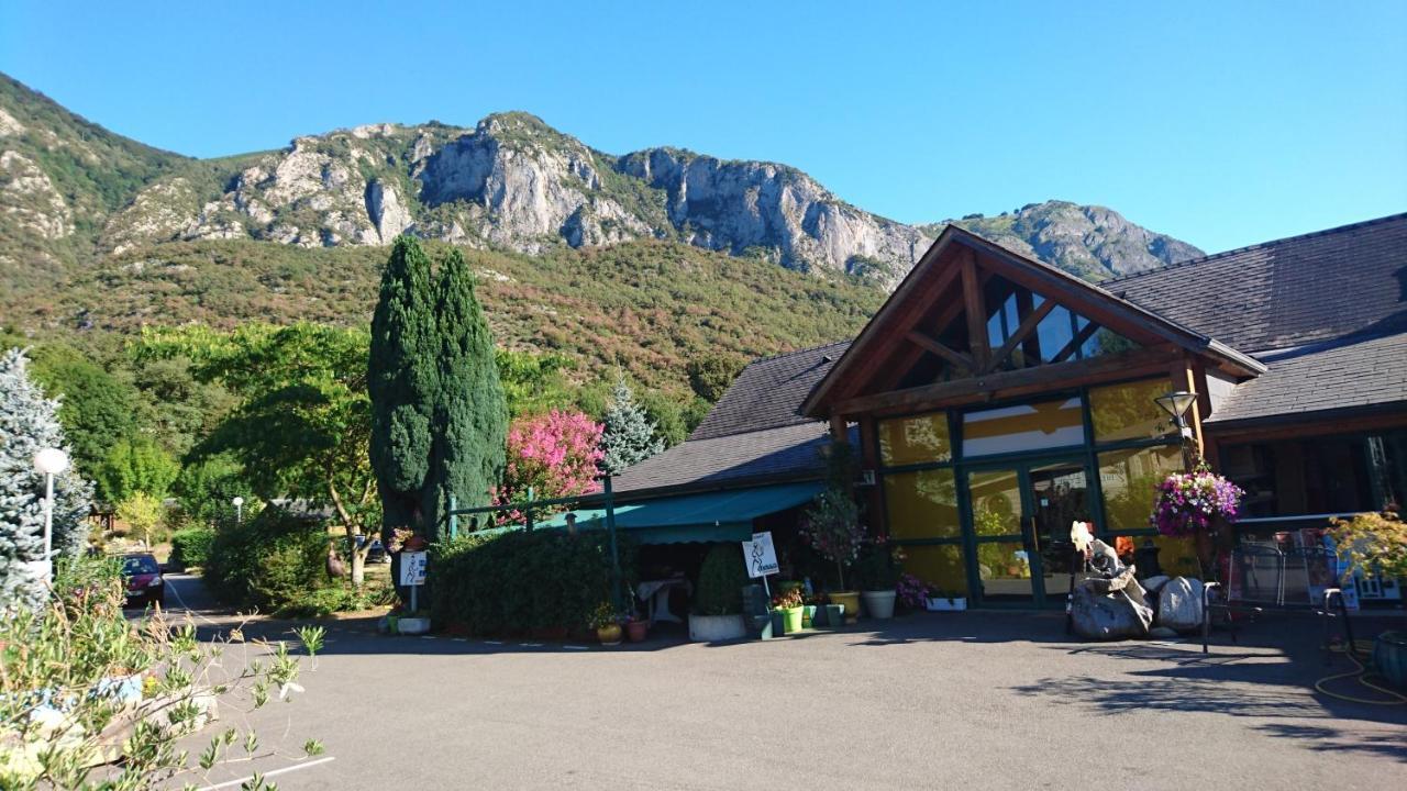 Camping Ecovillage Soleil Du Pibeste Agos-Vidalos Екстериор снимка
