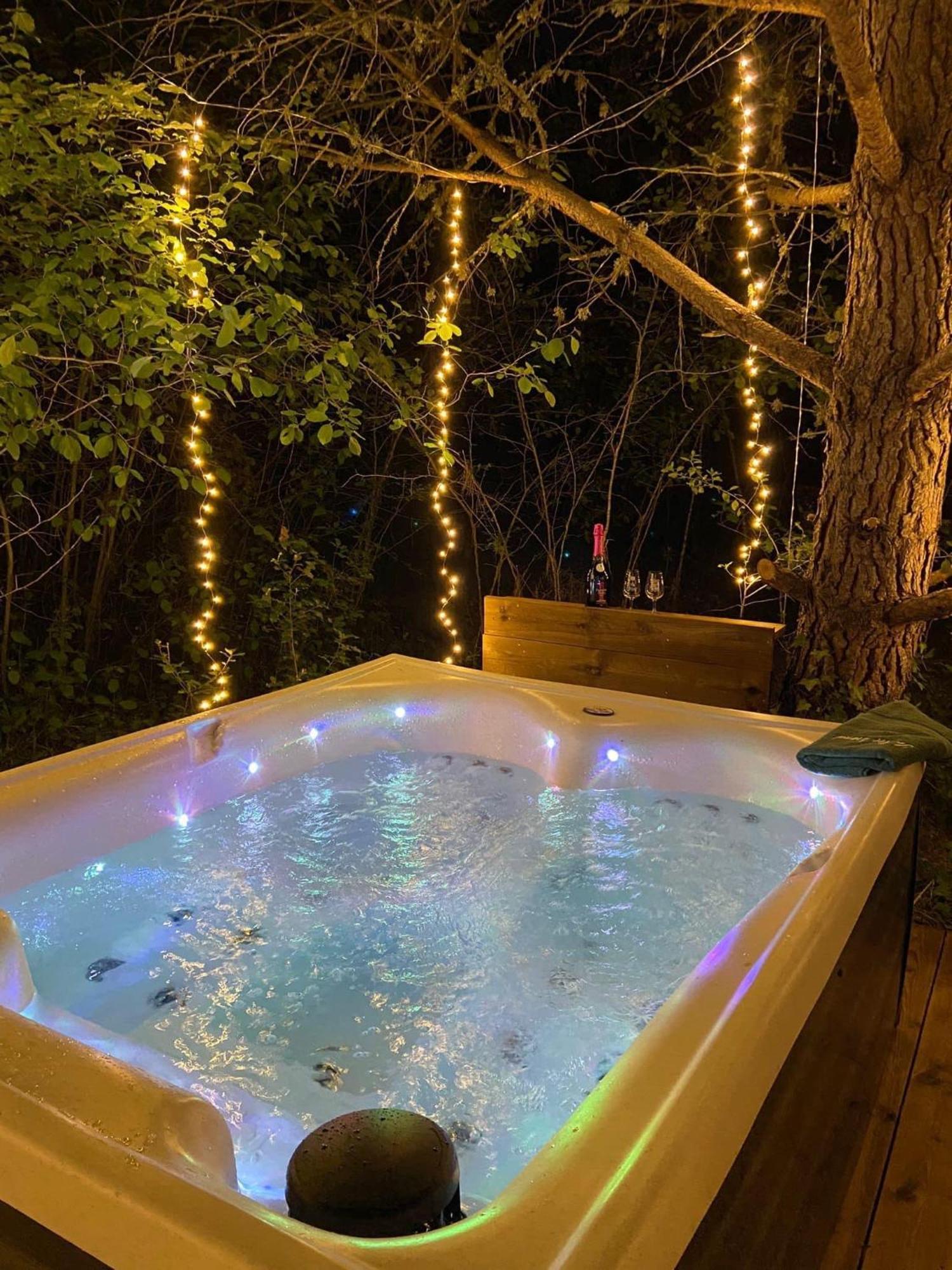 Camping Ecovillage Soleil Du Pibeste Agos-Vidalos Екстериор снимка